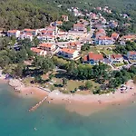 Roses Gasthof Dobrinj