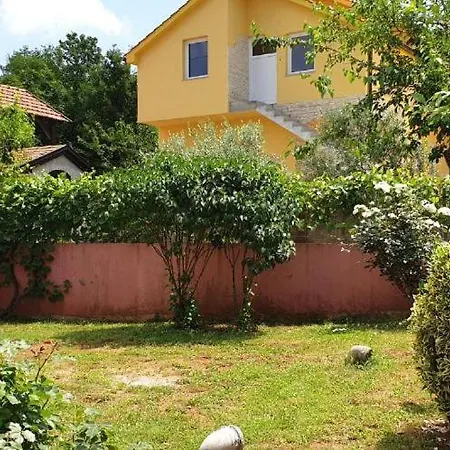 Roses Guest house Dobrinj