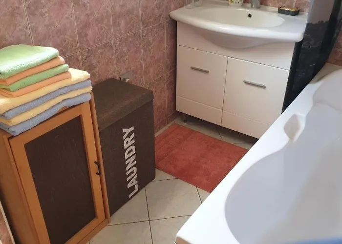 Roses Guest house 4*