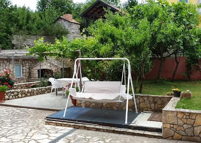 Guest house Roses 4*